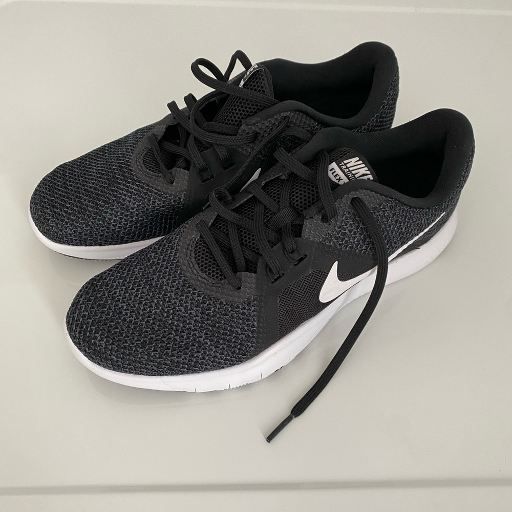 Brand New Women’s Nike Flex TR8 shoes